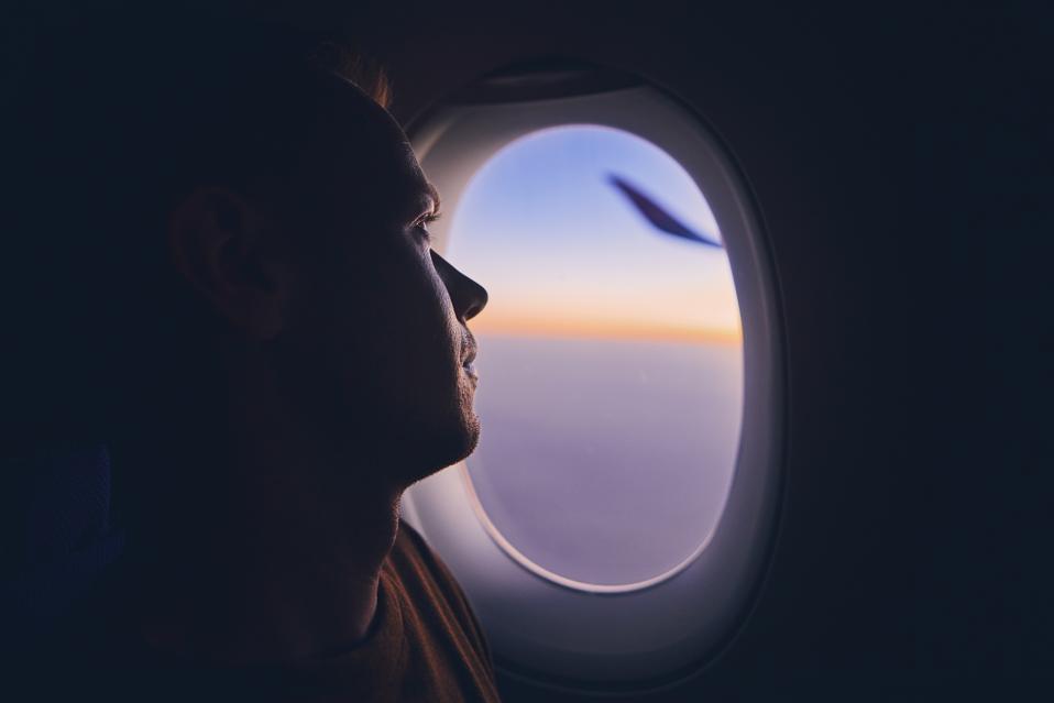 The ‘Rawdogging’ Flights Trend, Explained
